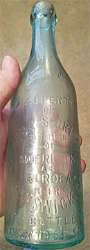 MOERLEIN BEER EMBOSSED BEER BOTTLE