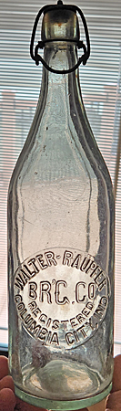 THE WALTER - RAUPFER BREWING COMPANY EMBOSSED BEER BOTTLE