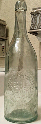 VEIT & RATHMANN EAGLE BREWERY EMBOSSED BEER BOTTLE