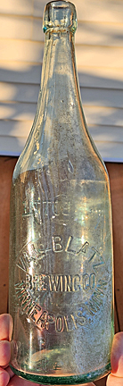 VAL. BLATZ BREWING COMPANY EMBOSSED BEER BOTTLE