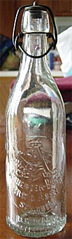 ANHEUSER BUSCH BREWING ASSOCIATION EMBOSSED BEER BOTTLE