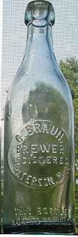 C. BRAUN BREWER EMBOSSED BEER BOTTLE