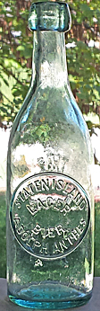 STATEN ISLAND LAGER BIER EMBOSSED BEER BOTTLE