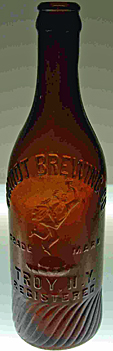 QUANDT BREWING COMPANY EMBOSSED BEER BOTTLE