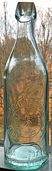 QUANDT BREWING COMPANY EMBOSSED BEER BOTTLE