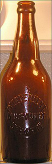 INDEPENDENT MILWAUKEE BREWERY EMBOSSED BEER BOTTLE