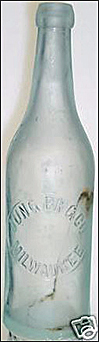 JUNG BREWING COMPANY EMBOSSED BEER BOTTLE