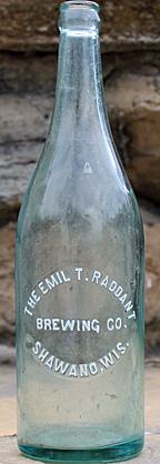 THE EMIL T. RADDANT BREWING COMPANY EMBOSSED BEER BOTTLE