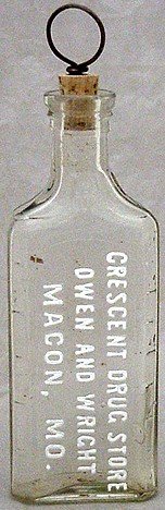 CRESCENT DRUG STORE OWEN AND WRIGHT MACON MISSOURI MEDICINE BOTTLE