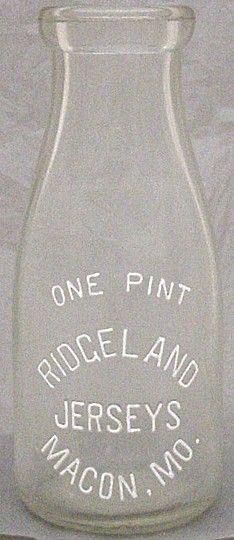 RIDGELAND JERSERYS MACON MISSOURI MILK BOTTLE